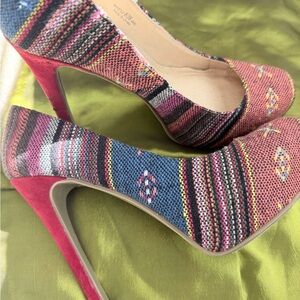 Chinese Laundry Boho fabric heels